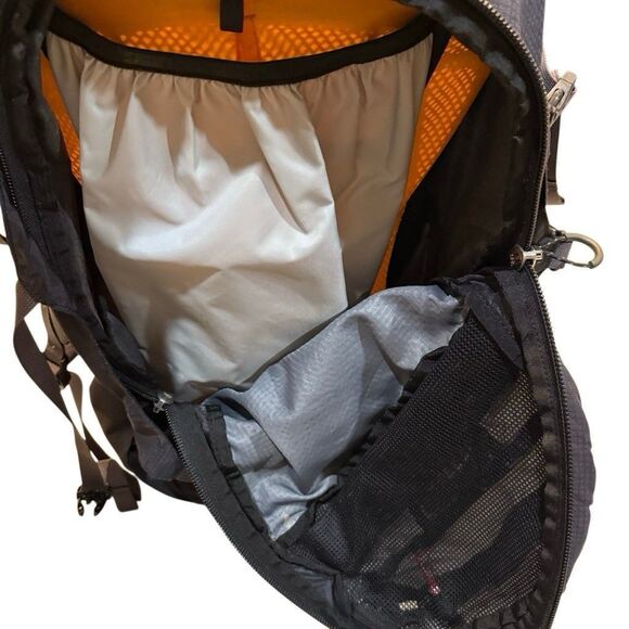 Osprey Stratos 24 Backpack Outdoors Backpacking Medium 24 Liters Grey Black Read - Picture 9 of 12
